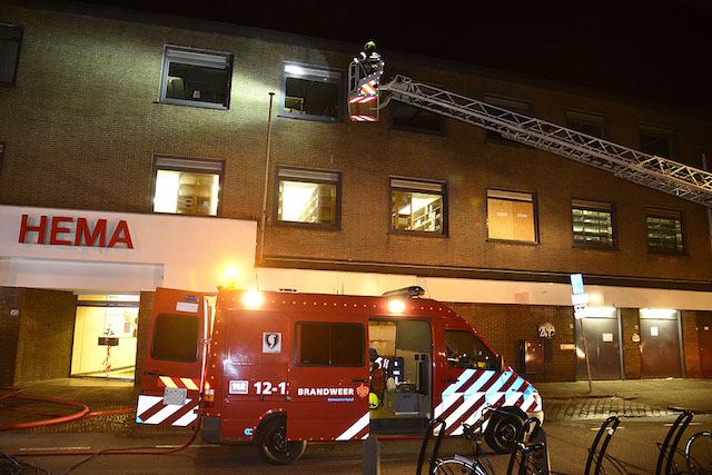 2017/101/20170514-00u07 GB 001 Zeer grote brand Breestraat BWK.jpg